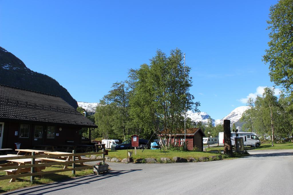 Skysstasjonen Cottages Рёльдаль Экстерьер фото