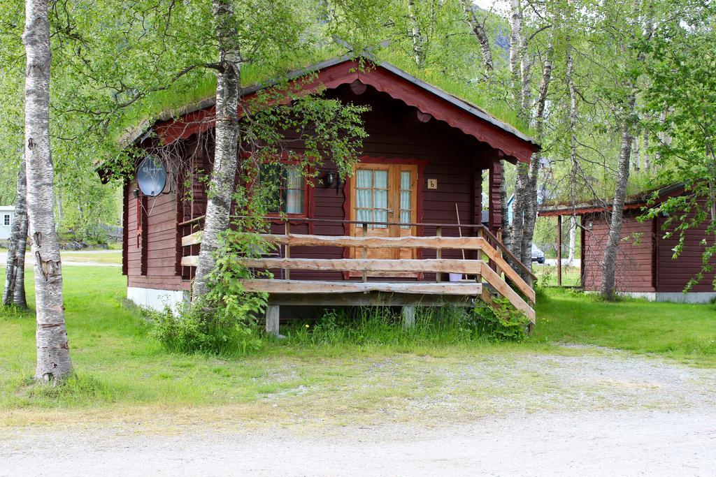 Skysstasjonen Cottages Рёльдаль Номер фото