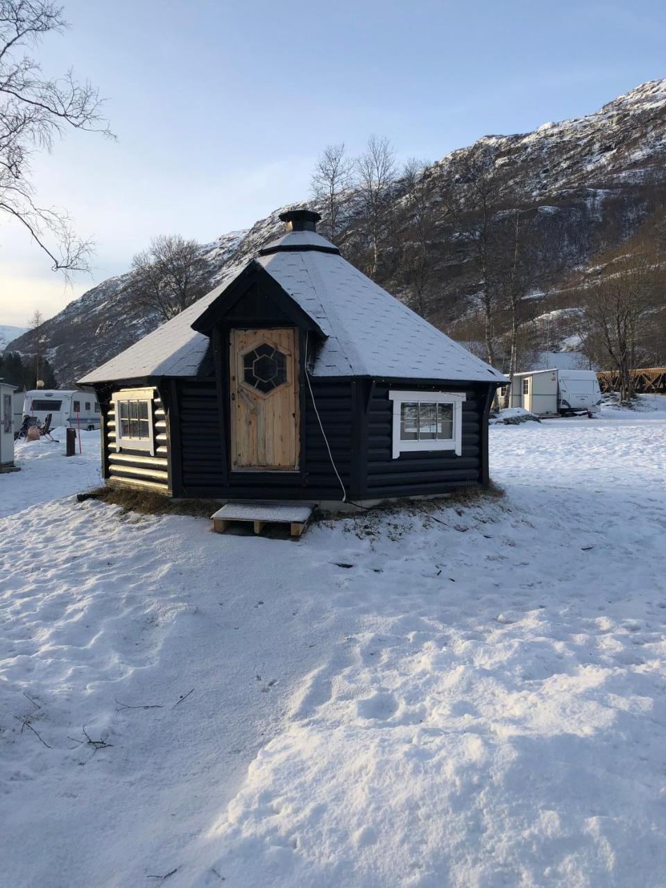 Skysstasjonen Cottages Рёльдаль Экстерьер фото